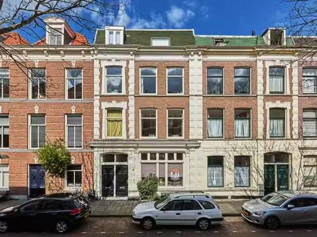 Appartement te koop in Bomenbuurt, Zuid Holland