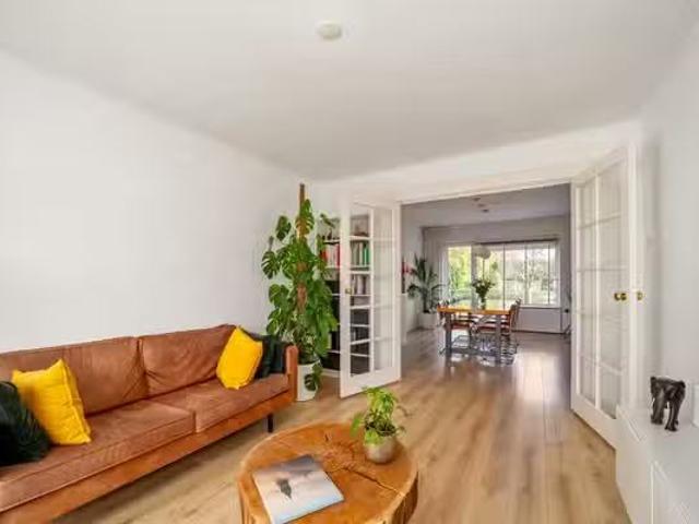 Appartement te koop in Bezuidenhout, Zuid Holland