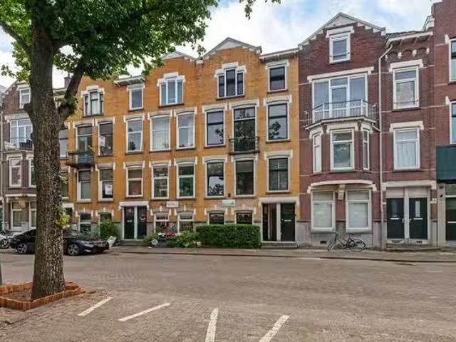Appartement te koop in Zestienhoven, Rotterdam