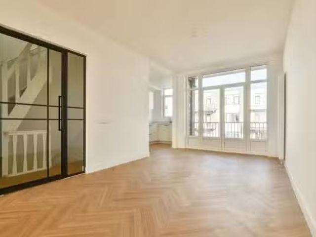 Appartement te koop in Zestienhoven, Rotterdam