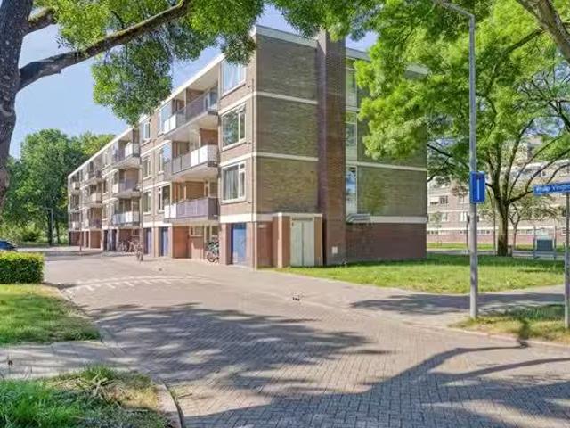 Appartement te koop in Het Lage Land, Rotterdam
