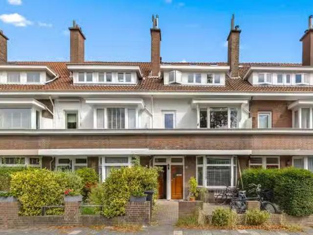 Appartement te koop in Bezuidenhout, Zuid Holland