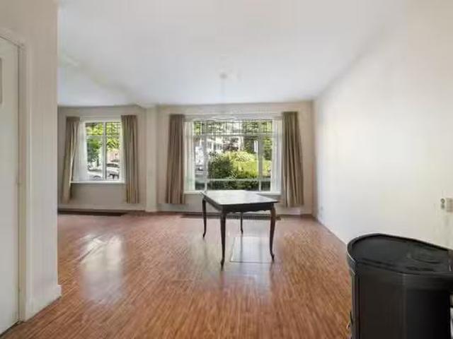 Appartement te koop in Zeeheldenkwartier, Zuid Holland