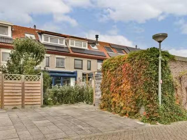 Appartement te koop in Vlaardingerambacht, Vlaardingen