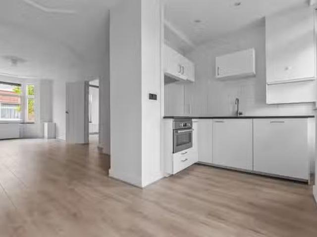 Appartement te koop in Lorentzplein, Laak