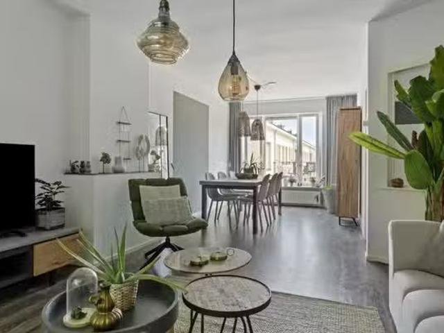 Appartement te koop in Laak, Zuid Holland