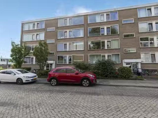 Appartement te koop in IJsselmonde, Rotterdam