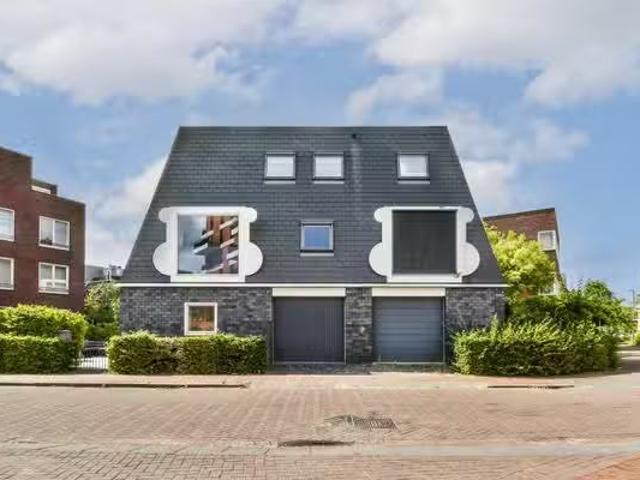 Woning te koop in Amsterdam, Oostelijk Havengebied