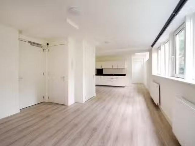 Appartement te koop in Charlois, Rotterdam