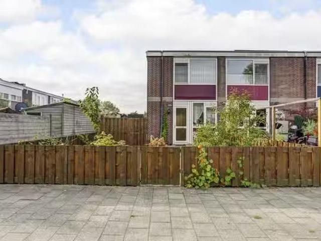 Landhuis te koop in Vlaardingen, Nieuw Sluis