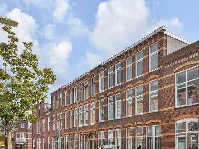 Appartement te koop in Zeeheldenkwartier, Zuid Holland