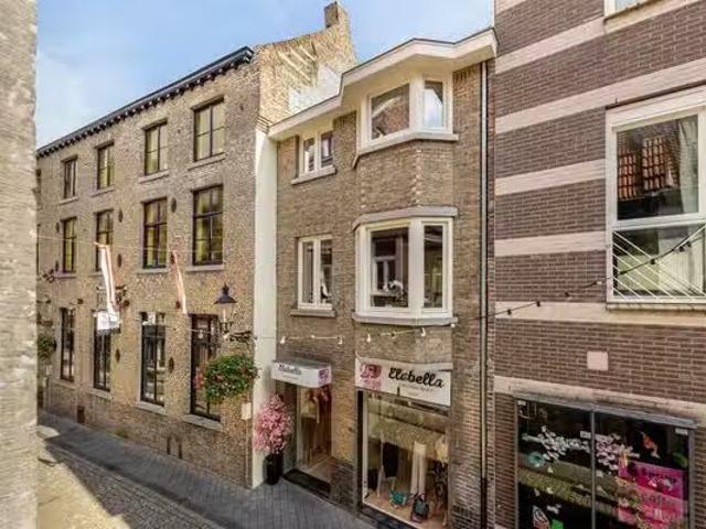 Appartement te koop in Amby, Limburg