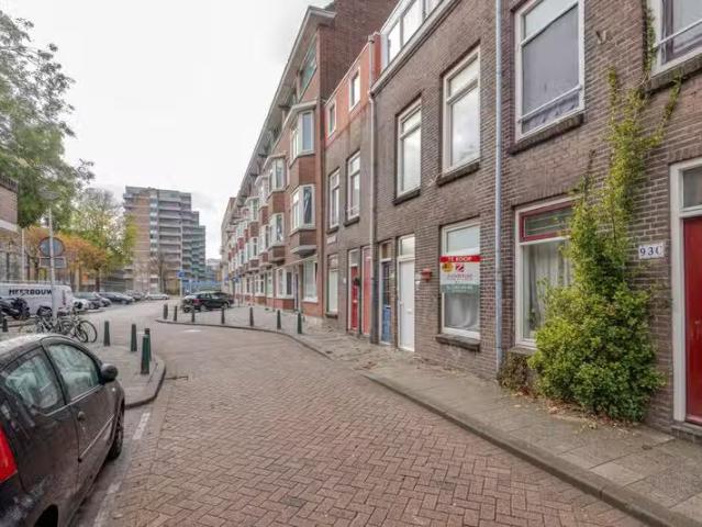 Appartement te koop in Charlois, Rotterdam