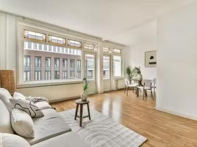 Landhuis te koop in Amsterdam, De Baarsjes