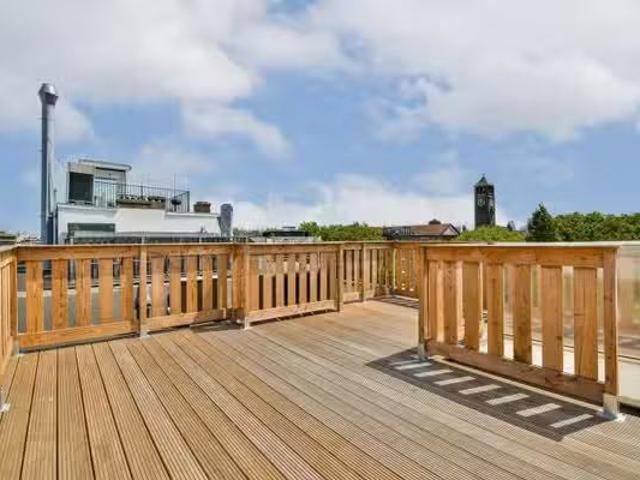 Landhuis te koop in Amsterdam, De Baarsjes