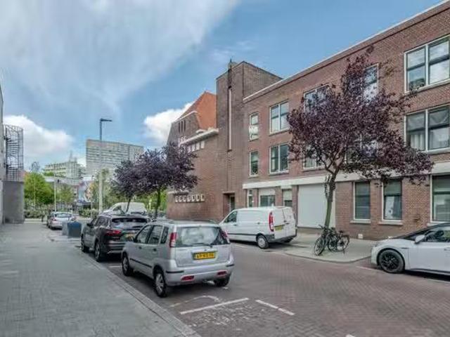 Appartement te koop in Charlois, Rotterdam