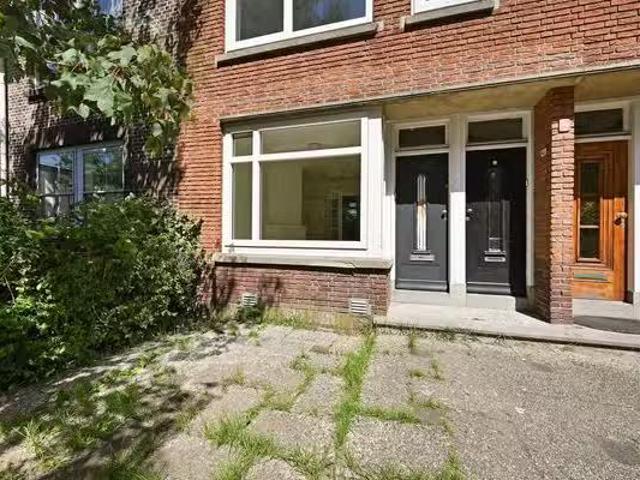 Appartement te koop in Charlois, Rotterdam