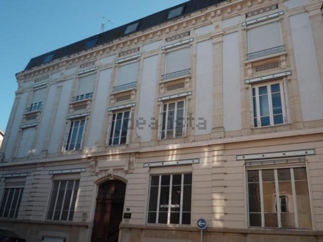 Appartement location à Cité Roche Bâtie, Thizy-les-Bourgs