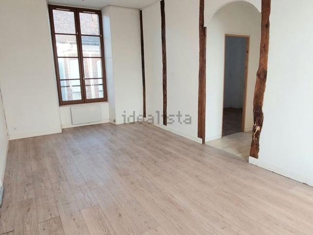 Appartement vente à Thorigny-sur-Oreuse, Voisines