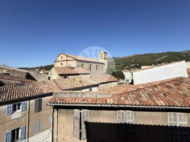 Appartement location à Marseille, Roquevaire
