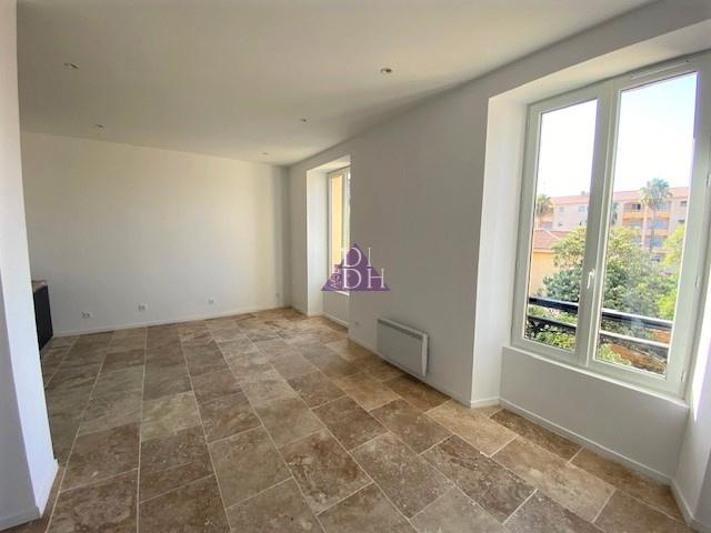 Appartement location à Arrondissement de Toulon, Hyères
