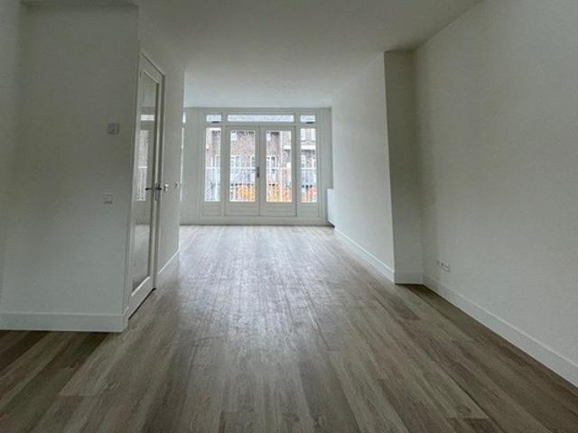 Appartement te huur in Rivierenbuurt, Amsterdam