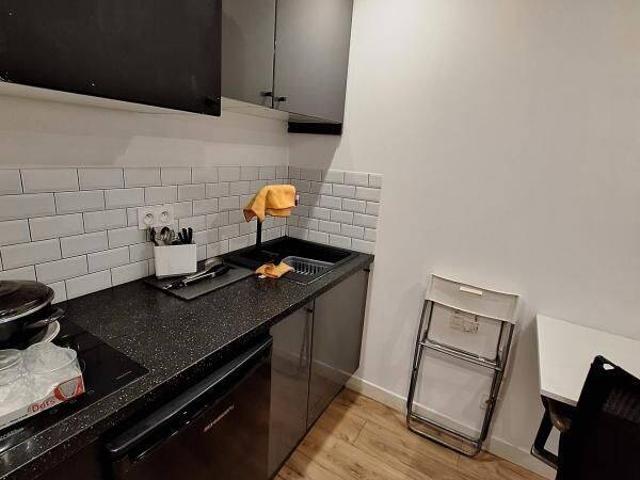 Studio location à Gratte-Ciel, Villeurbanne