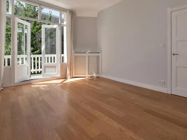 Appartement te huur in Bomenbuurt, Zuid Holland