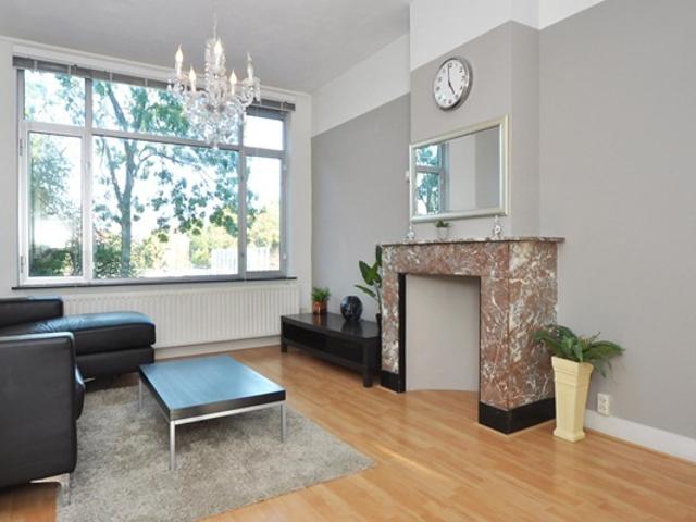 Appartement te huur in Laak, Zuid Holland