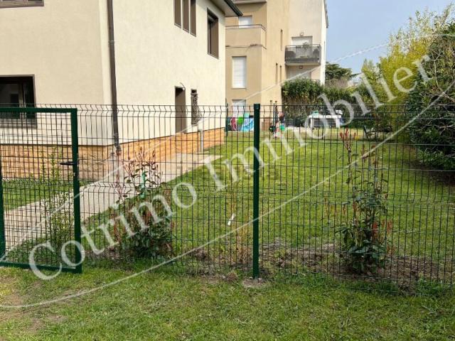 Appartement vente à Le Village, Vaulx-en-Velin