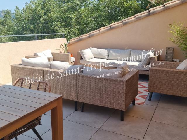 Appartement vente à Le Colombier, Cogolin