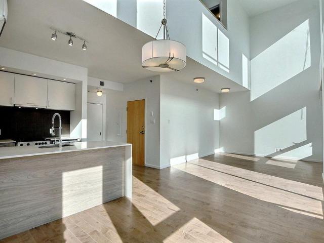 Apartment for rent in Ville-Marie, Montréal