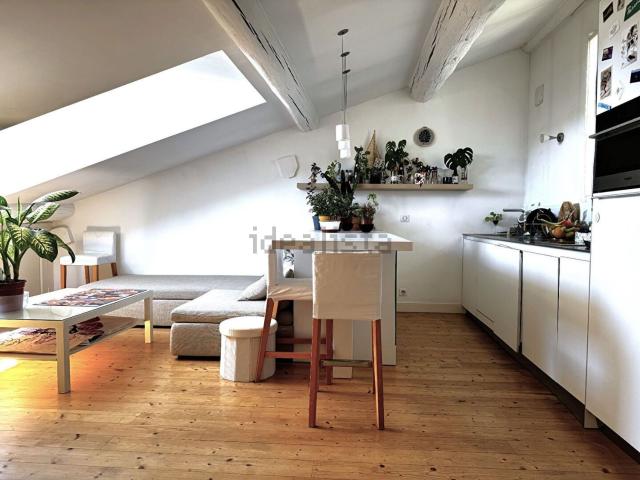 Appartement location à Villeneuve Centre, Villeneuve-lès-Avignon
