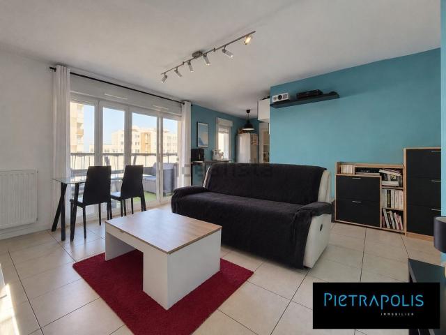 Appartement vente à Le Village, Vaulx-en-Velin