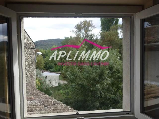 Appartement location à Haut-Eymieux, Viviers