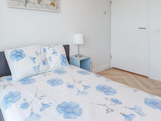 Appartement te huur in Laak, Zuid Holland