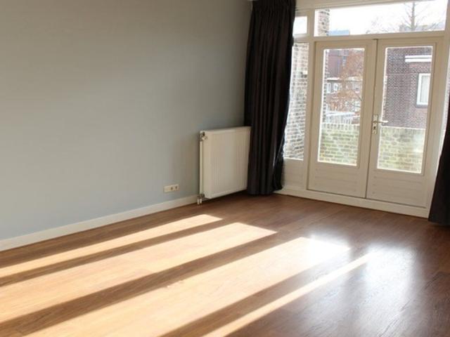Appartement te huur in Benoordenhout, Zuid Holland
