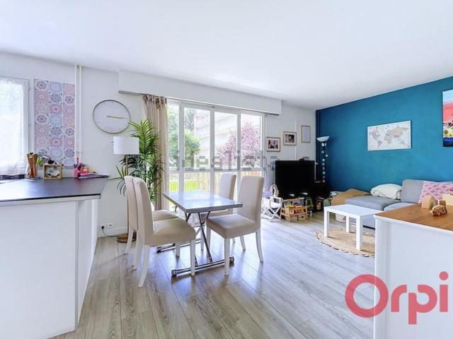 Appartement vente à Les Camaldules, Yerres
