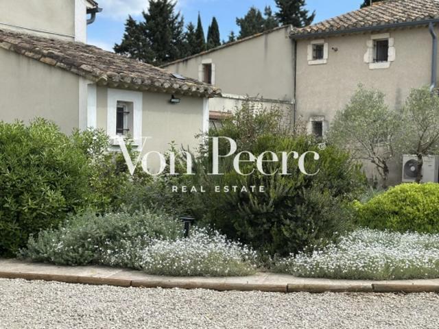 Appartement vente à Saint-Étienne-du-Grès, Bouches-du-Rhône