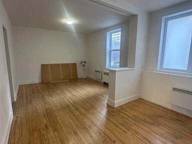 Apartment for rent in La Cité-Limoilou, Québec