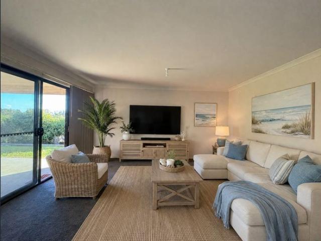 House for rent in Pioneer Bay, Victoria