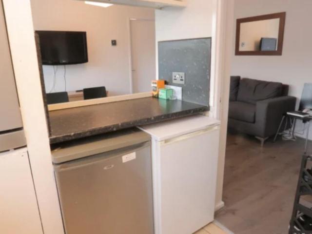 Room for rent in Stepney, Greater London