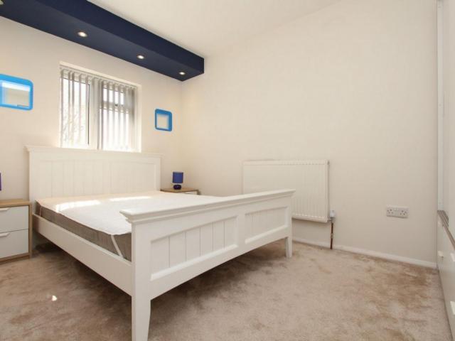 Room for rent in Silvertown, Greater London