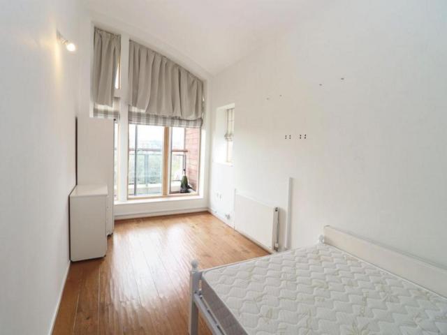 Room for rent in East Greenwich, Greater London