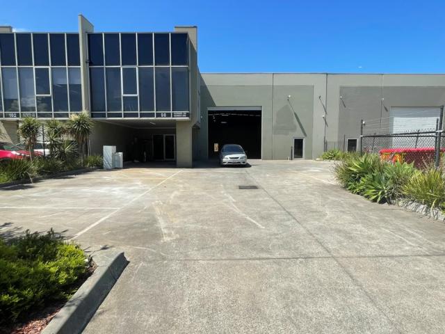 Warehouse for rent in Sunshine West, Melbourne