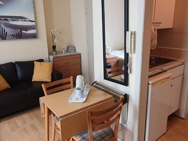 Studio for rent in Mapesbury, Greater London