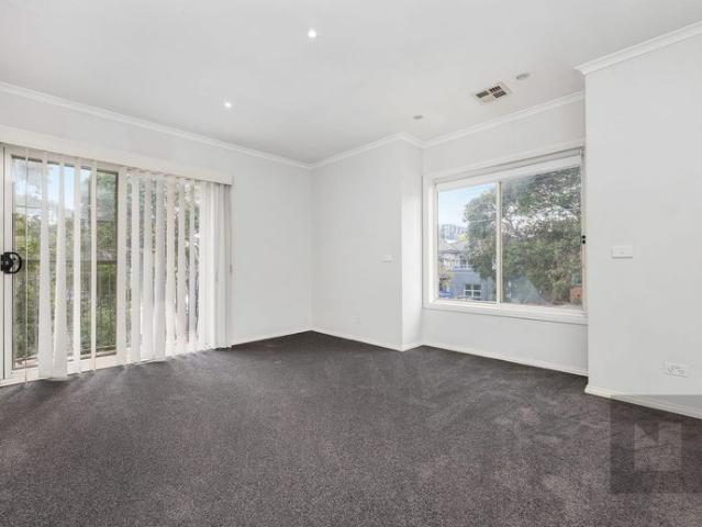 Townhouse for rent in Camerons Creek, Victoria