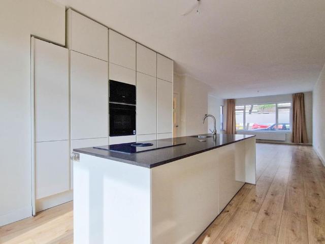 Appartement te huur in Vruchtenbuurt, Zuid Holland