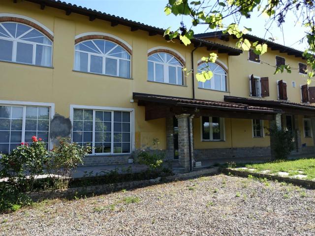 Casa in vendita a Piemonte, Asti
