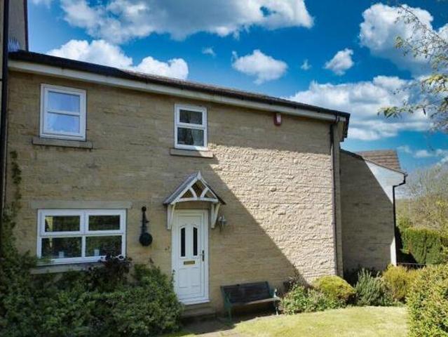 House for sale in Apperley Bridge, West Yorkshire